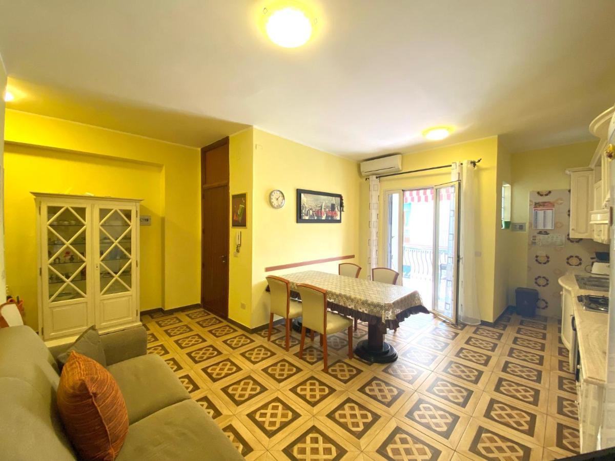 Casa Vacanze Rosy Джардіні-Наксос Екстер'єр фото