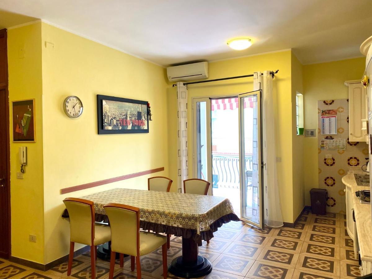 Casa Vacanze Rosy Джардіні-Наксос Екстер'єр фото